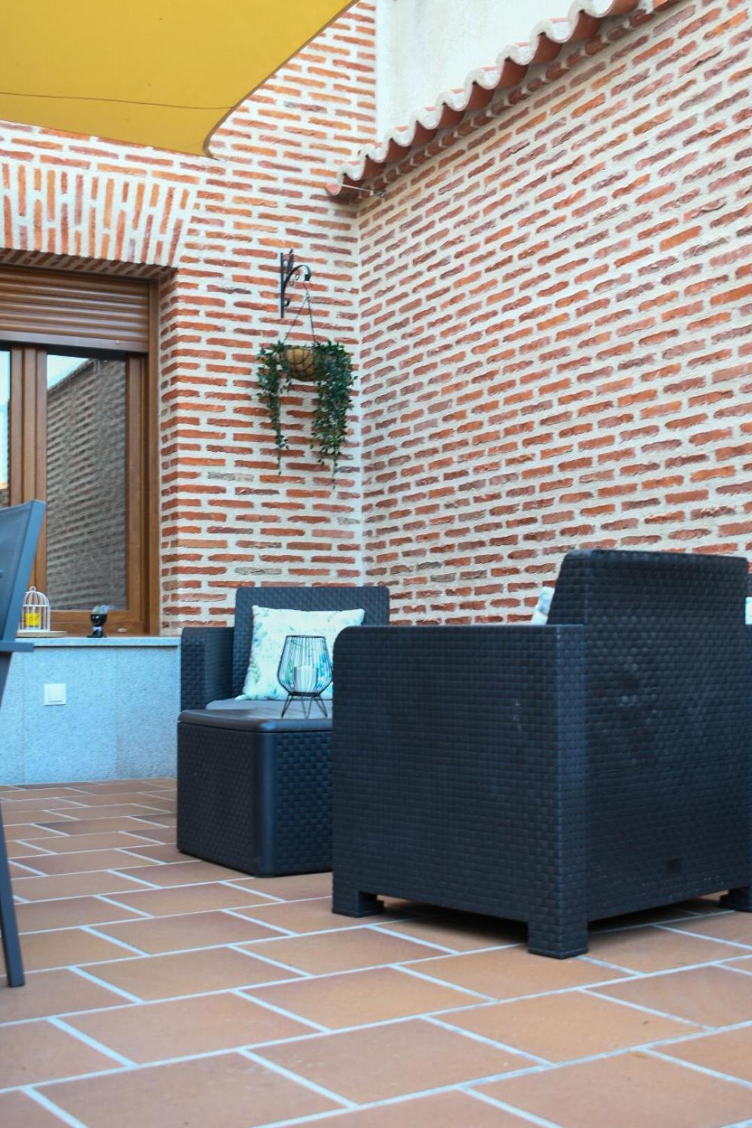Casa Rural La Real Herreria Madrigal de las Altas Torres Eksteriør bilde